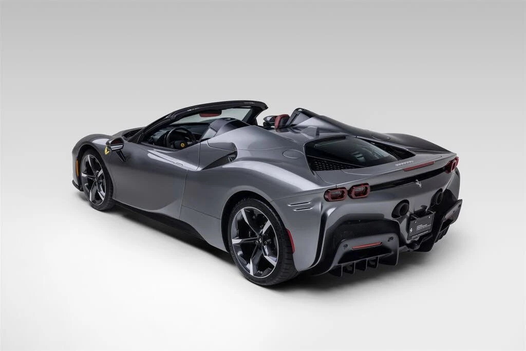 2024 Ferrari SF90 Spider - Image 13 of 31