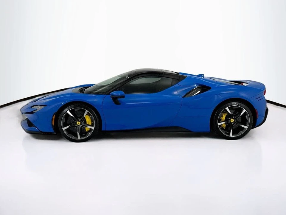2024 Ferrari SF90 Spider - Image 16 of 31