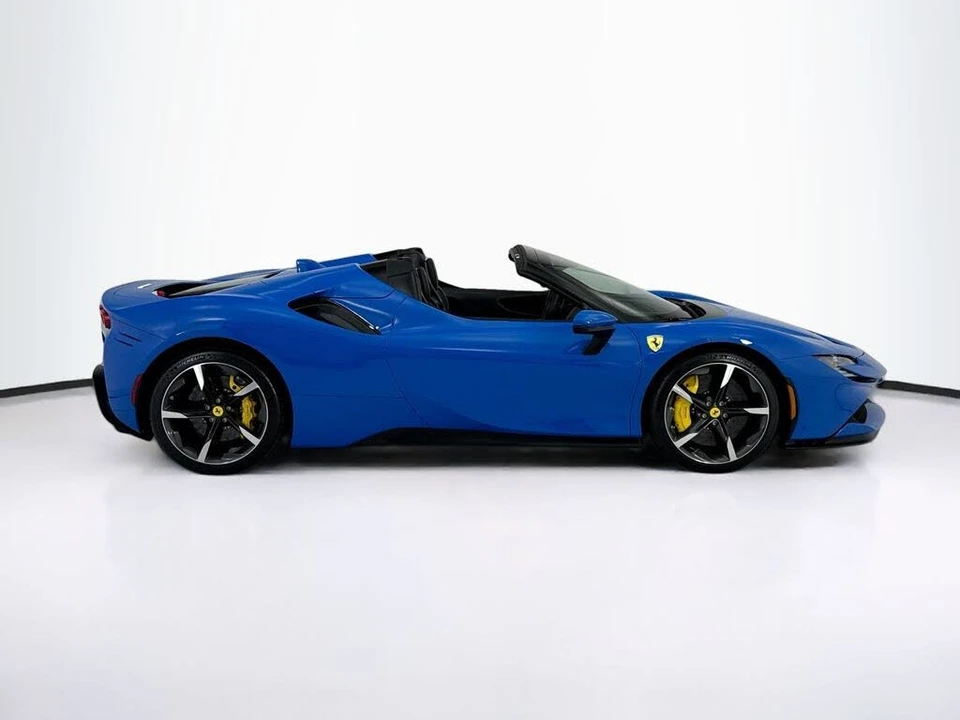 2024 Ferrari SF90 Spider - Image 4 of 31