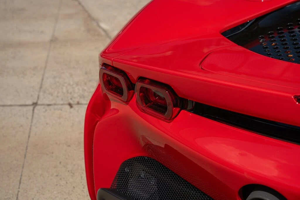 2024 Ferrari SF90 Spider - Image 25 of 31