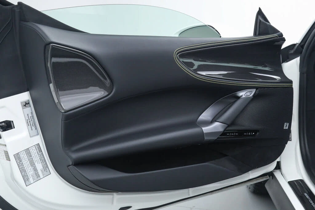 2024 Ferrari SF90 Spider - Image 26 of 31