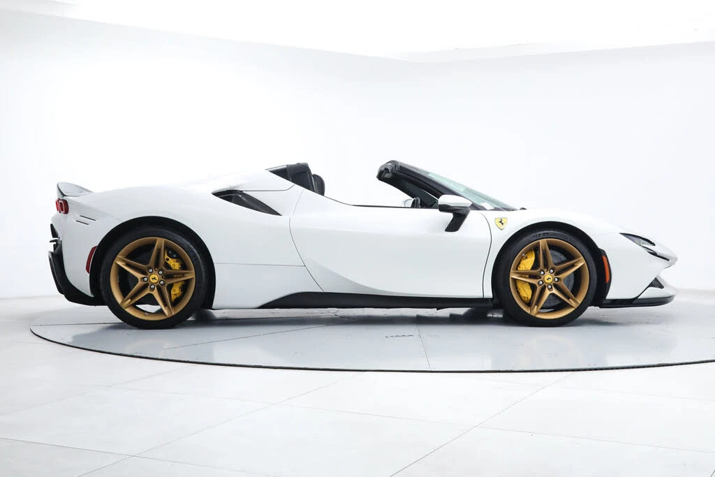 2024 Ferrari SF90 Spider - Image 10 of 31
