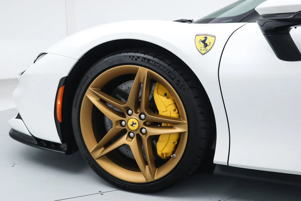 2024 Ferrari SF90 Spider - Image 17 of 31