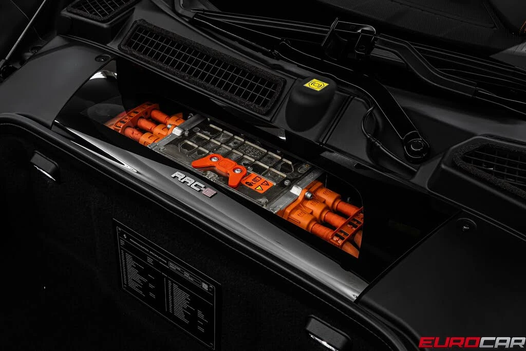 2024 Ferrari SF90 Spider - Image 14 of 31