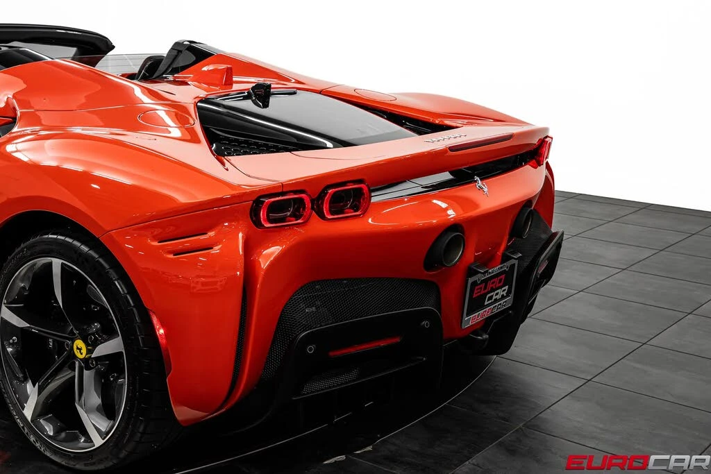 2024 Ferrari SF90 Spider - Image 23 of 31