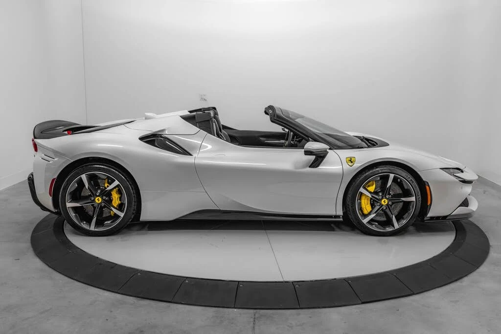 2024 Ferrari SF90 Spider - Image 9 of 31