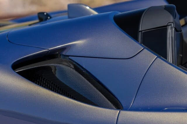 2024 Ferrari SF90 Spider - Image 25 of 31