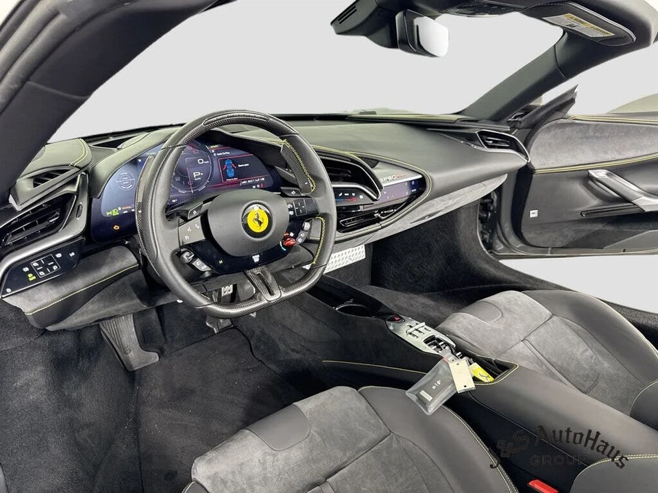 2024 Ferrari SF90 Spider - Image 30 of 31