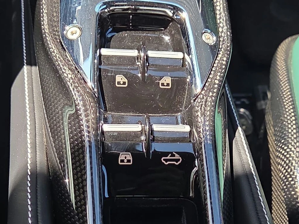 2024 Ferrari SF90 Spider - Image 16 of 31