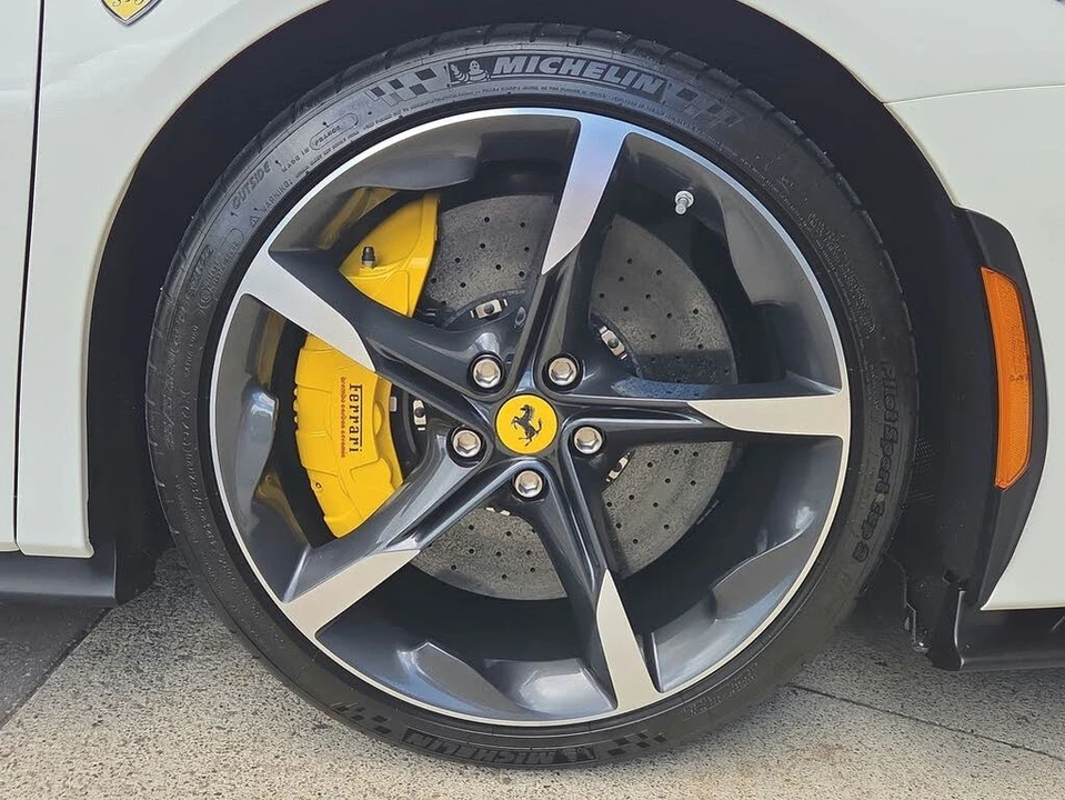 2024 Ferrari SF90 Spider - Image 25 of 31
