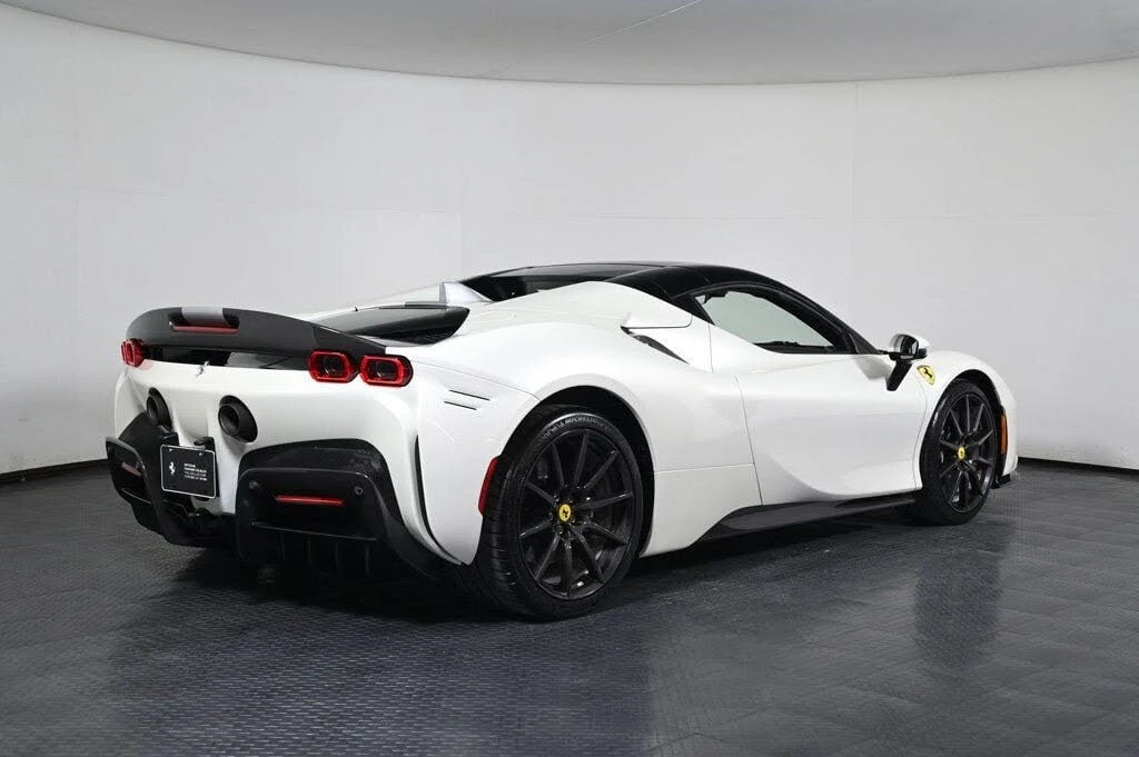 2024 Ferrari SF90 Spider - Image 9 of 31