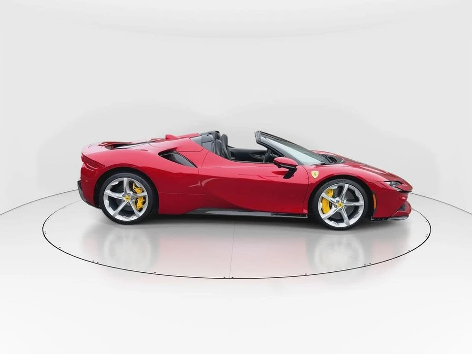 2024 Ferrari SF90 Spider - Image 9 of 31