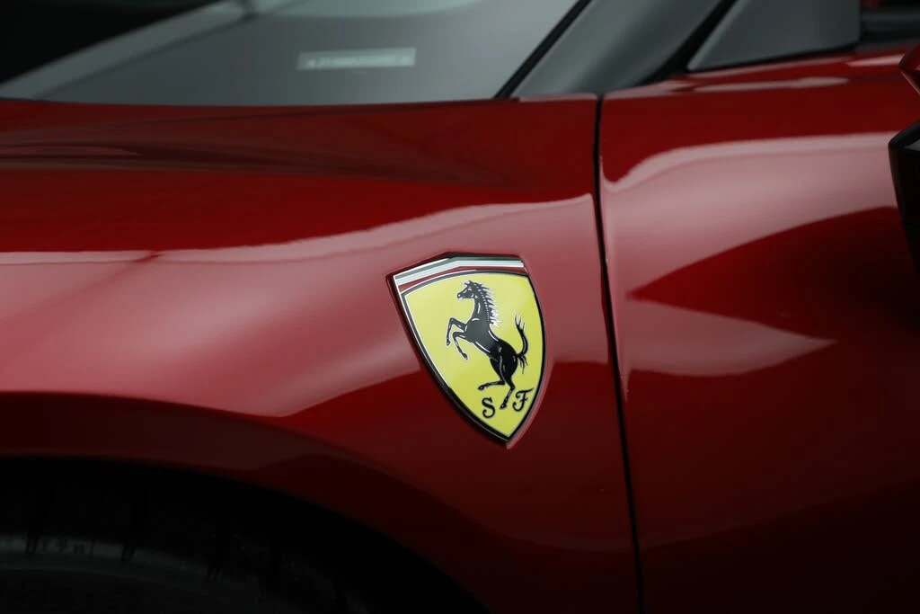 2024 Ferrari SF90 Spider - Image 30 of 31