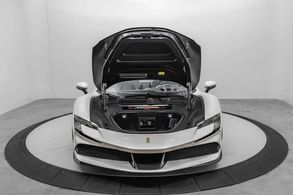 2024 Ferrari SF90 Spider - Image 24 of 31