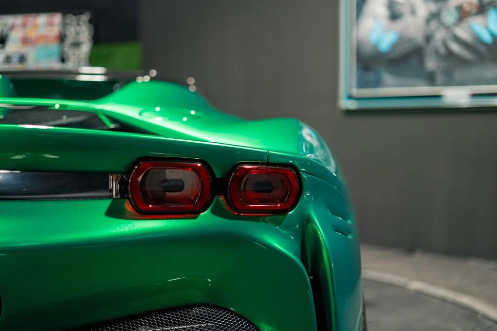 2024 Ferrari SF90 Spider - Image 25 of 31