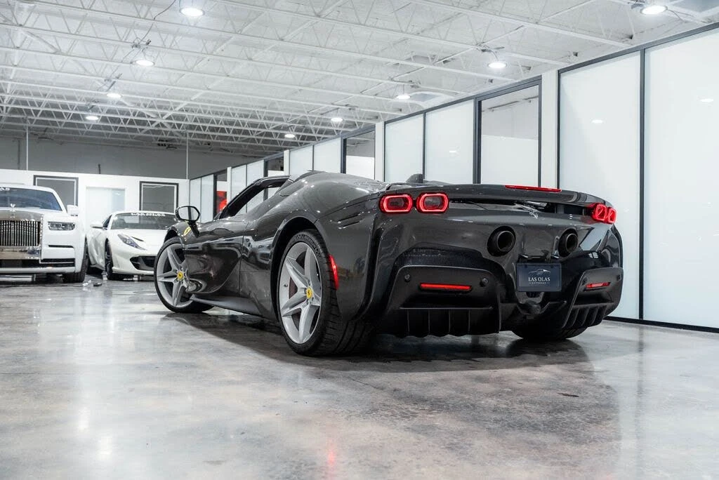 2024 Ferrari SF90 Spider - Image 29 of 31