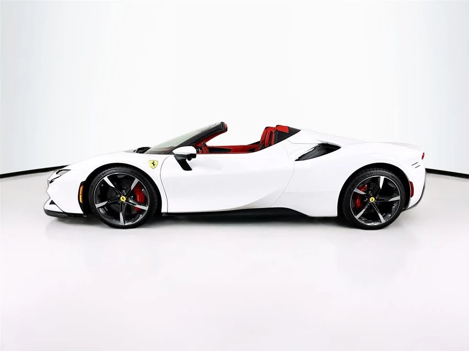 2024 Ferrari SF90 Spider - Image 14 of 31