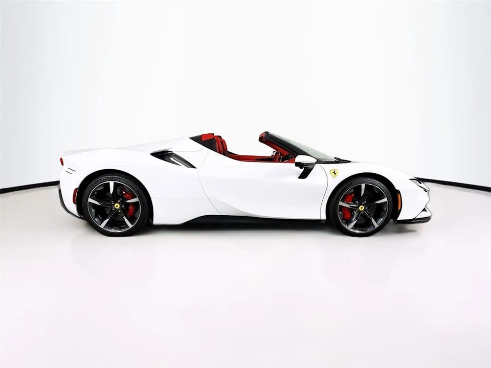 2024 Ferrari SF90 Spider - Image 18 of 31