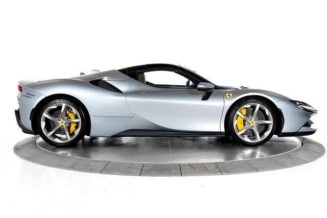 2024 Ferrari SF90 Spider - Image 12 of 31