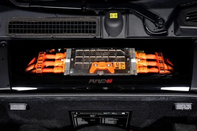 2024 Ferrari SF90 Spider - Image 16 of 31