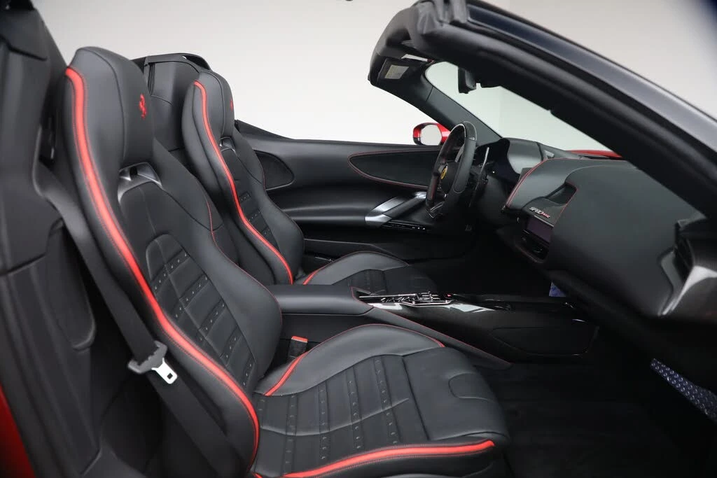 2024 Ferrari SF90 Spider - Image 18 of 31