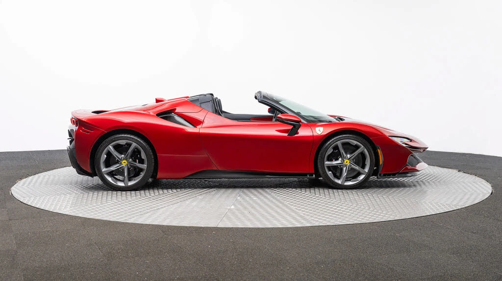 2024 Ferrari SF90 Spider - Image 9 of 31