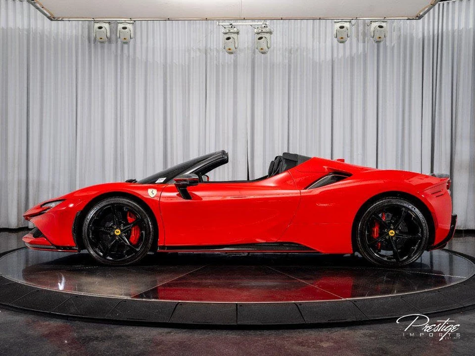 2024 Ferrari SF90 Spider - Image 18 of 31