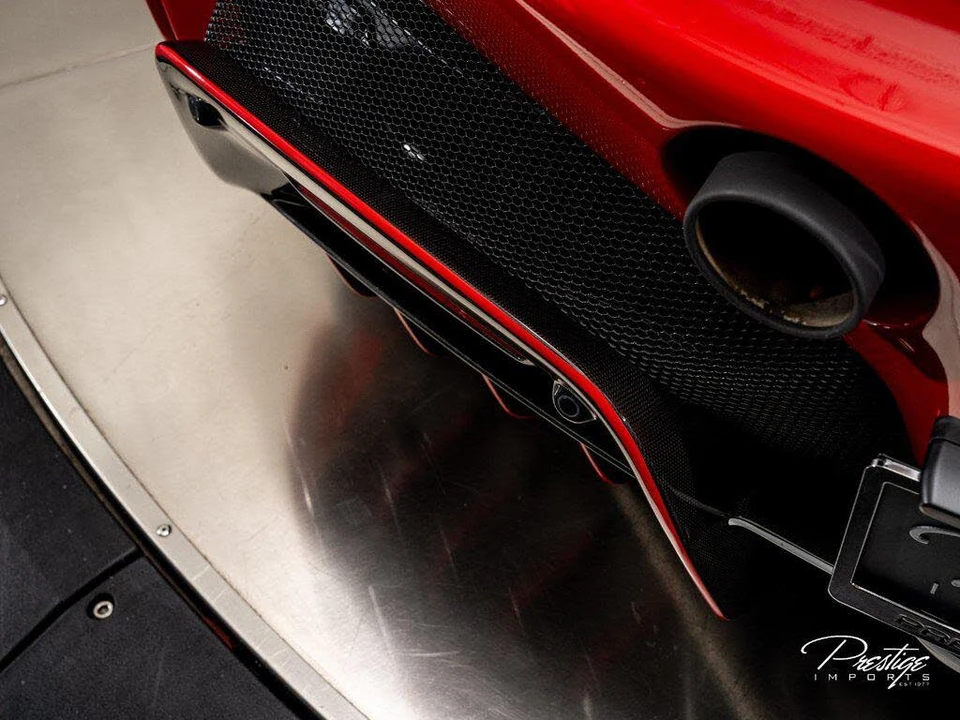 2024 Ferrari SF90 Spider - Image 27 of 31