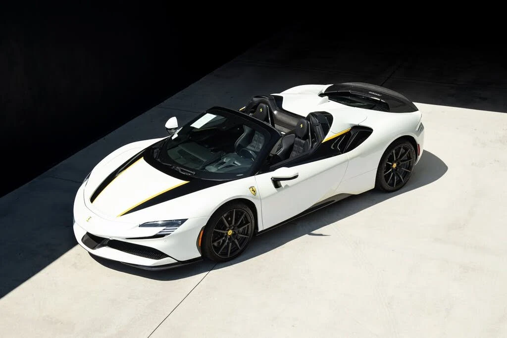 2024 Ferrari SF90 Spider - Image 17 of 31