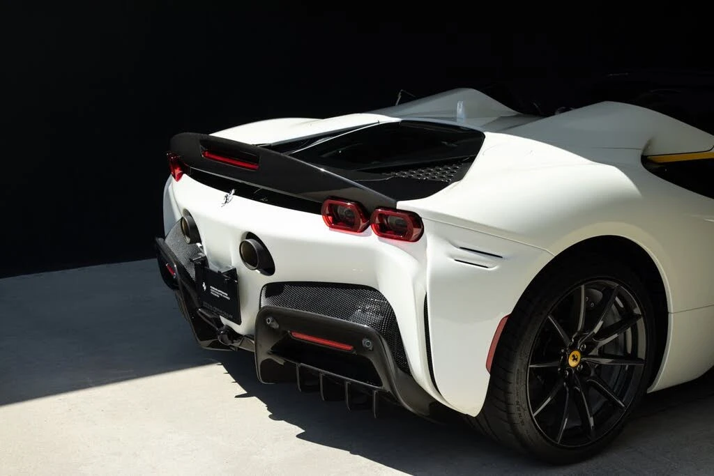 2024 Ferrari SF90 Spider - Image 19 of 31