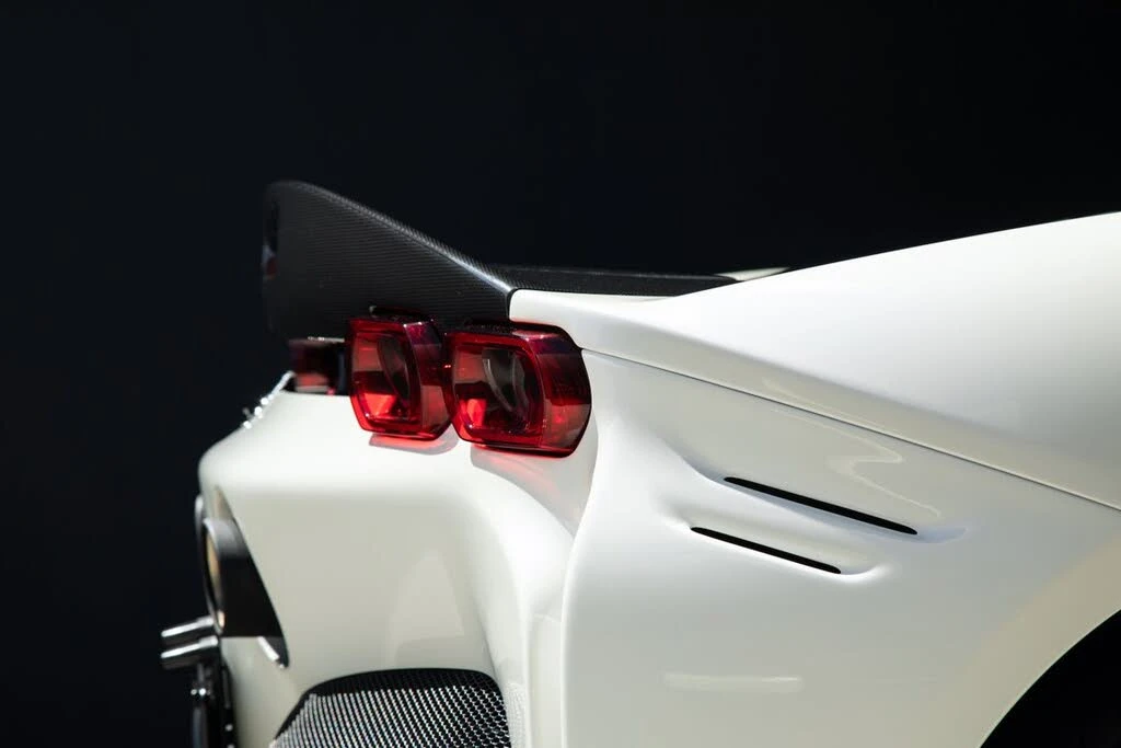 2024 Ferrari SF90 Spider - Image 20 of 31