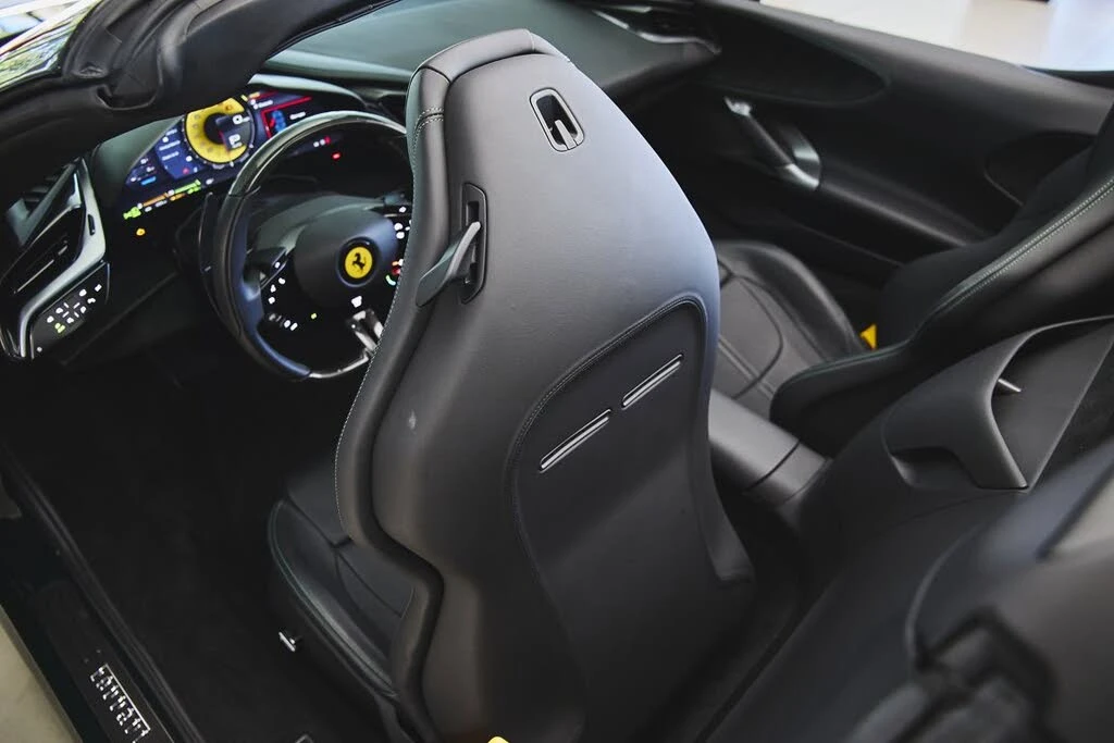 2024 Ferrari SF90 Spider - Image 28 of 31