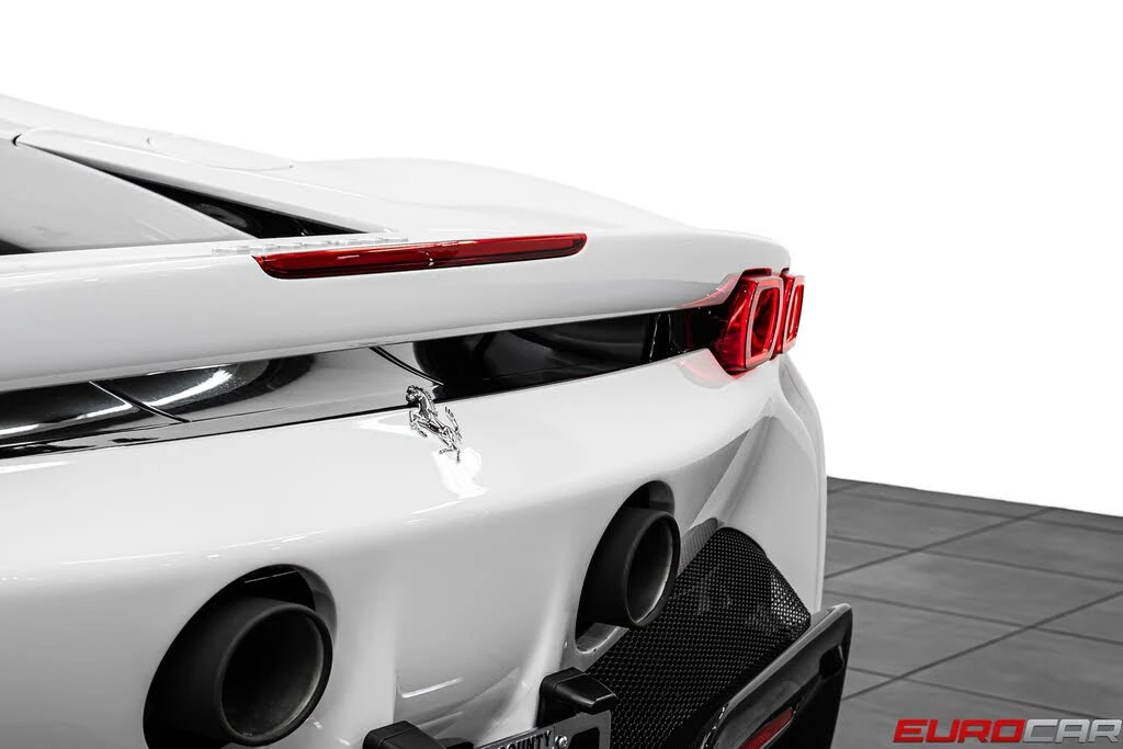 2024 Ferrari SF90 Spider - Image 28 of 31