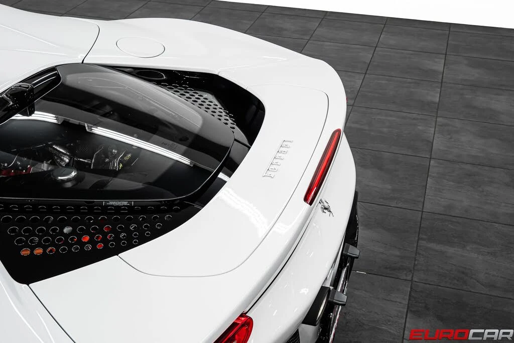 2024 Ferrari SF90 Spider - Image 26 of 31