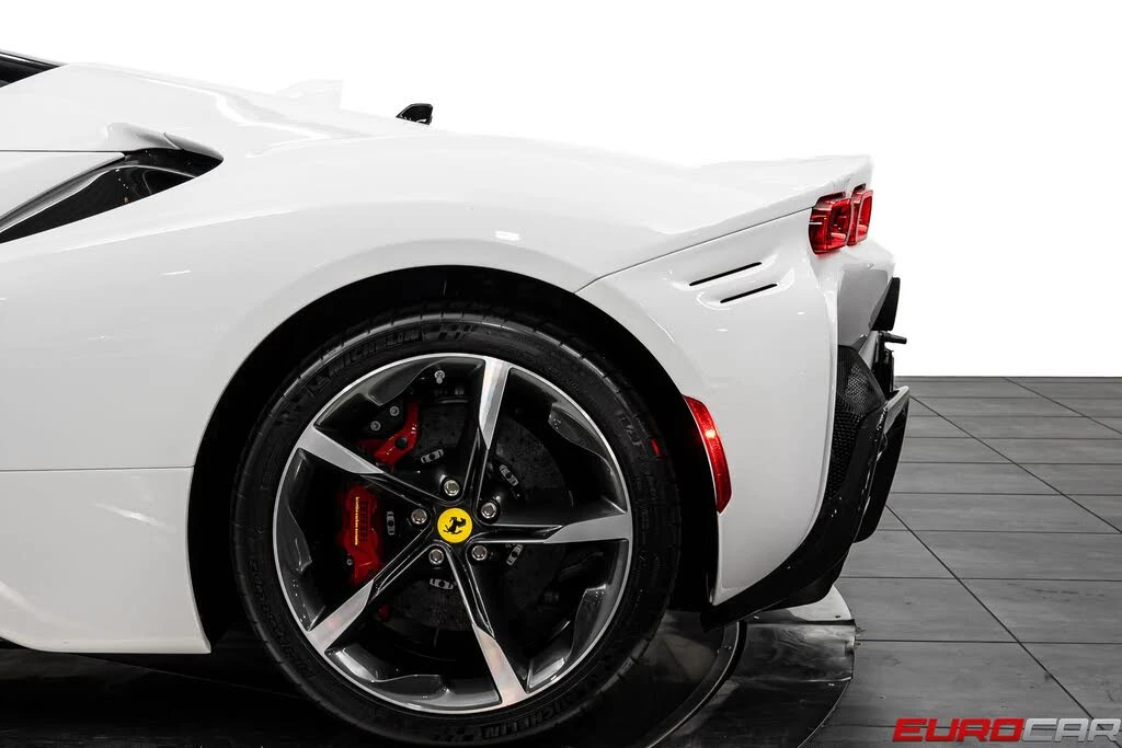 2024 Ferrari SF90 Spider - Image 24 of 31