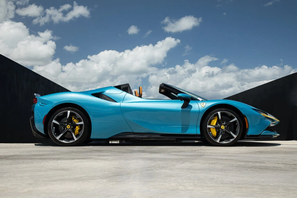 2024 Ferrari SF90 Spider - Image 9 of 31