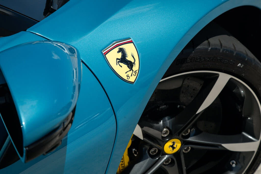 2024 Ferrari SF90 Spider - Image 18 of 31