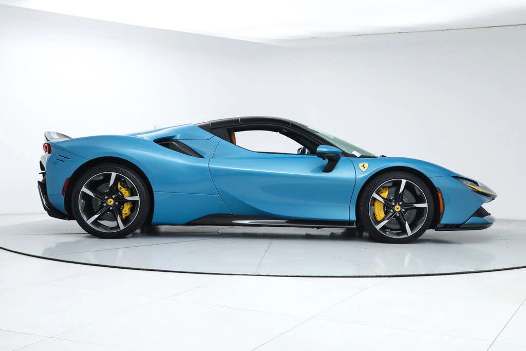 2024 Ferrari SF90 Spider - Image 28 of 31