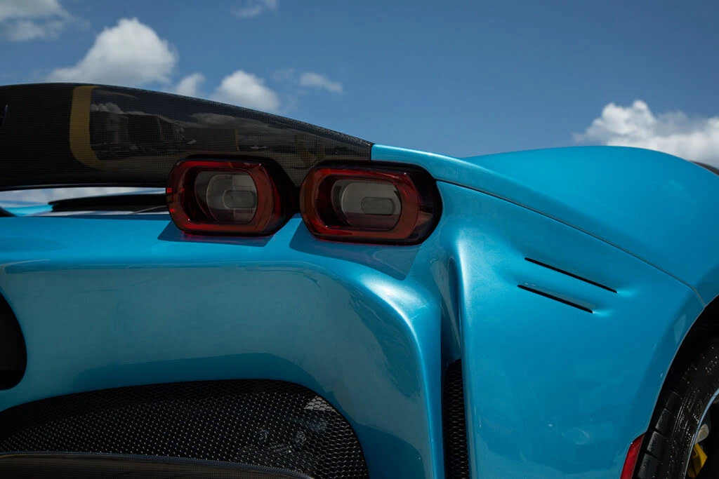 2024 Ferrari SF90 Spider - Image 15 of 31