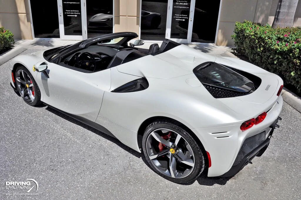 2024 Ferrari SF90 Spider - Image 30 of 31