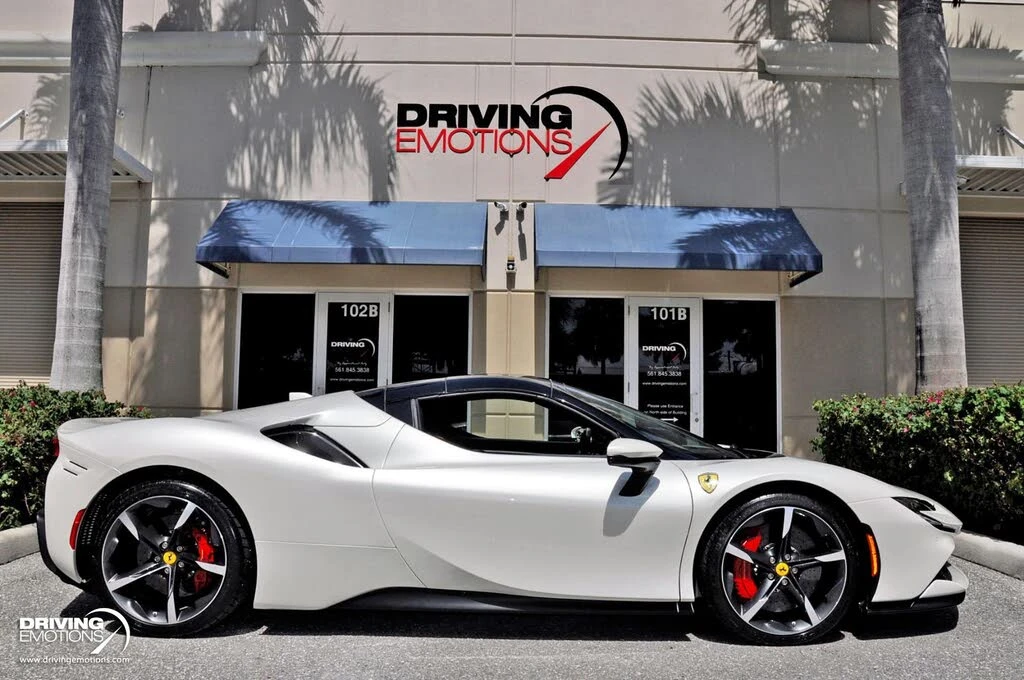 2024 Ferrari SF90 Spider - Image 19 of 31
