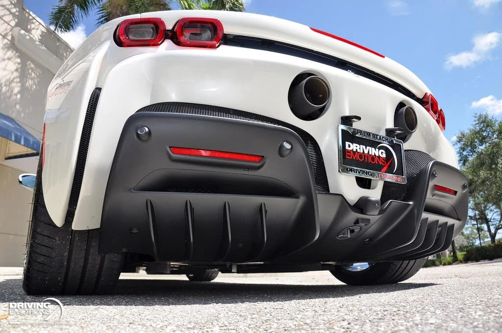 2024 Ferrari SF90 Spider - Image 26 of 31