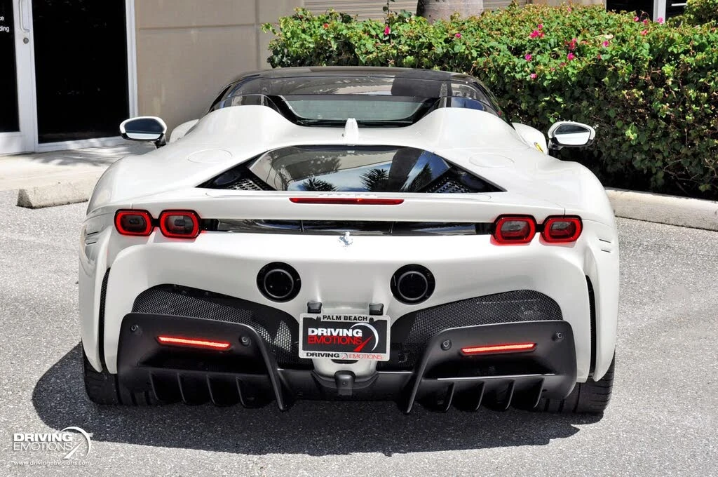 2024 Ferrari SF90 Spider - Image 24 of 31