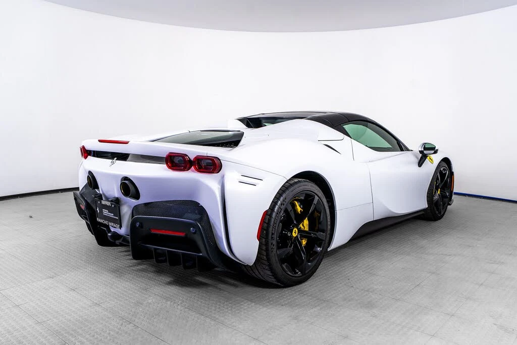 2024 Ferrari SF90 Spider - Image 19 of 31