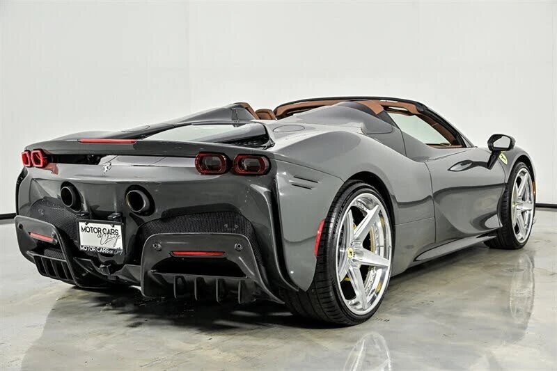 2024 Ferrari SF90 Spider - Image 19 of 31