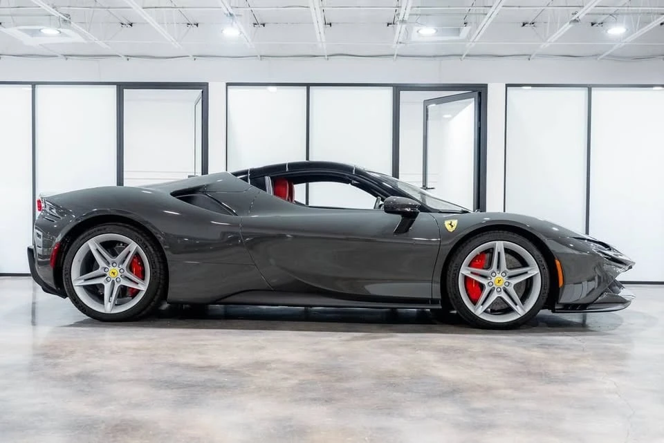 2024 Ferrari SF90 Spider - Image 5 of 15