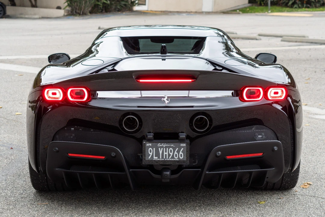 2024 Ferrari SF90 Spider - Image 12 of 31