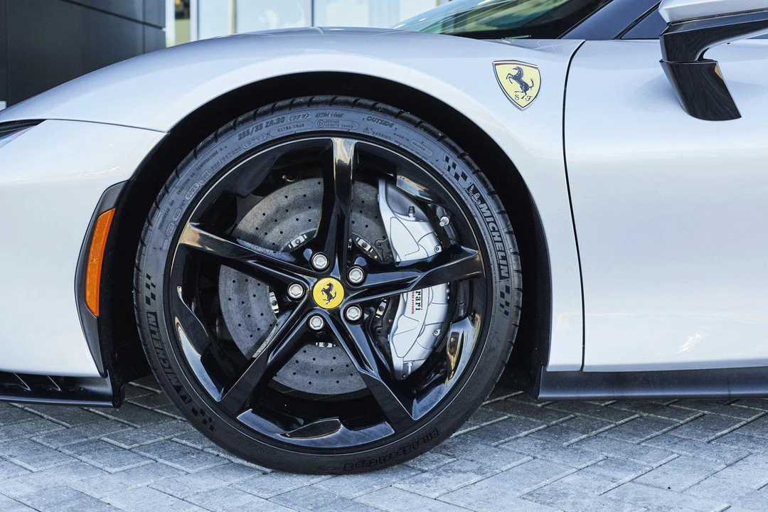 2024 Ferrari SF90 Spider - Image 28 of 31