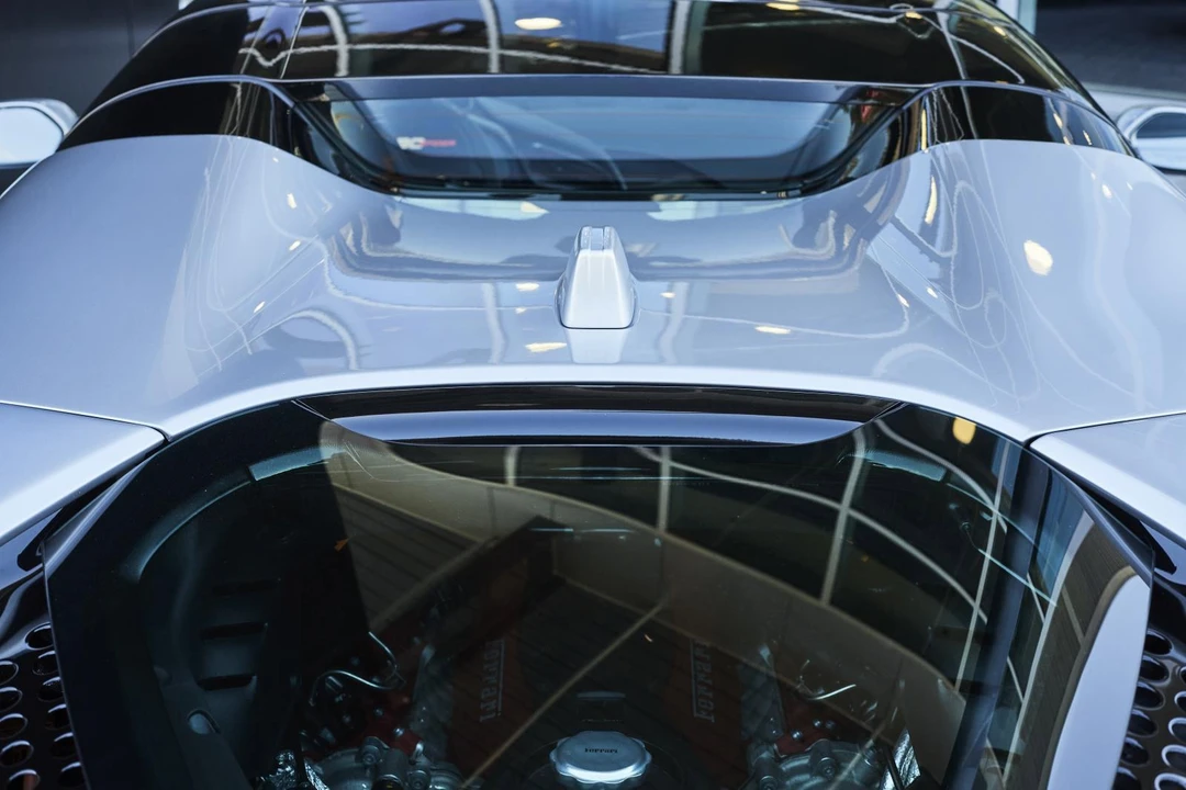 2024 Ferrari SF90 Spider - Image 16 of 31