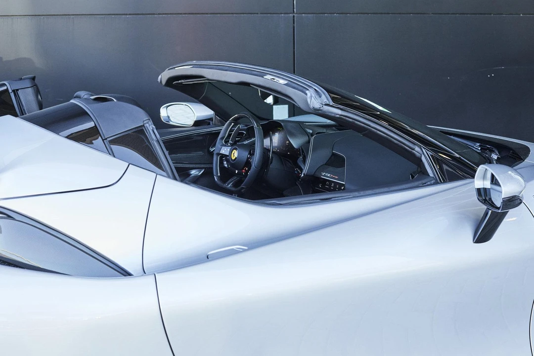 2024 Ferrari SF90 Spider - Image 26 of 31